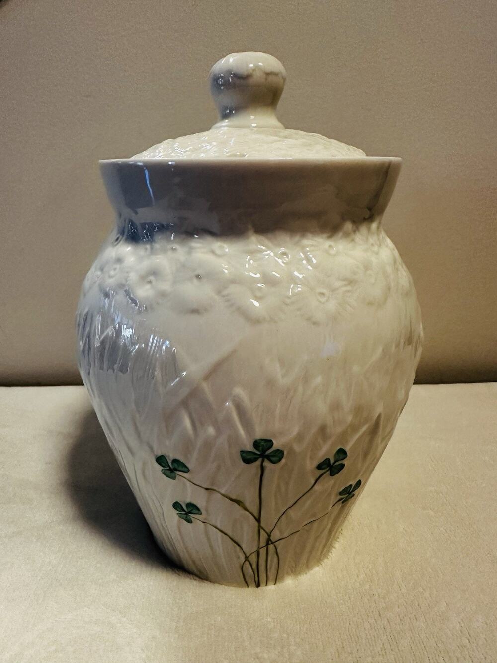Belleek Ceramic Lidded Biscuit Barrel Jar Embossed Daisies Green Shamrocks 9.75"